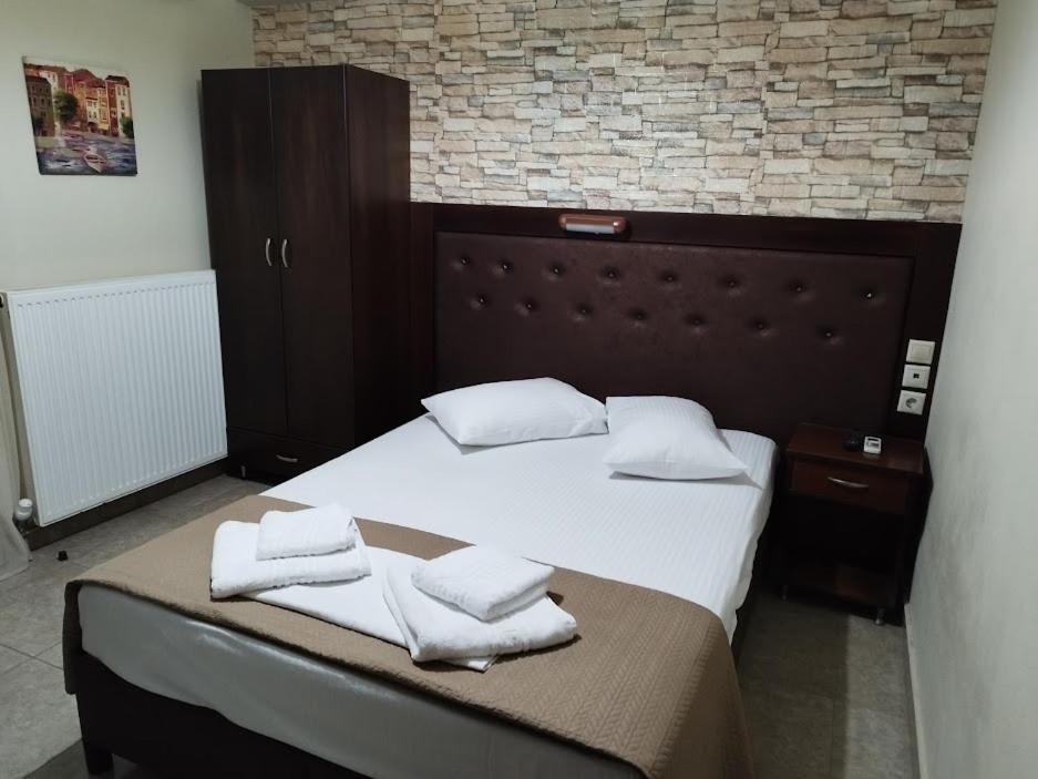 Hotel Villa Pigasos Paralía 外观 照片